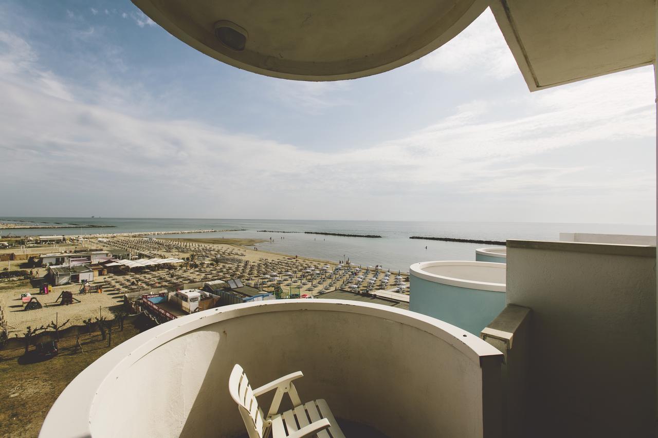 Hotel Marco Lido Di Savio Bagian luar foto